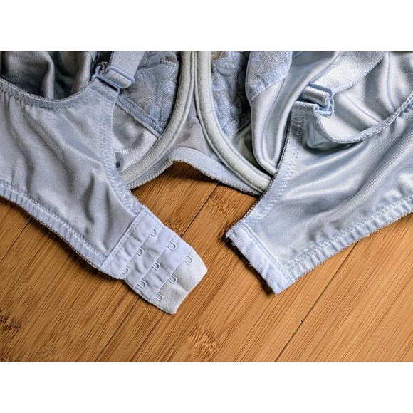 Vtg Cabernet 40D Satin Embroidered Underwire Bra Light Blue Floral Lace 3-Hook - Picture 7 of 10